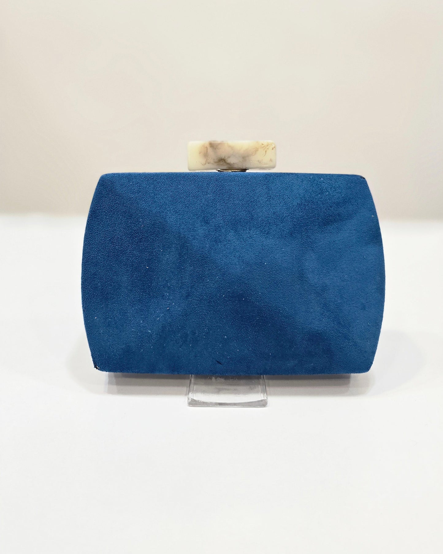 Clutch antelina