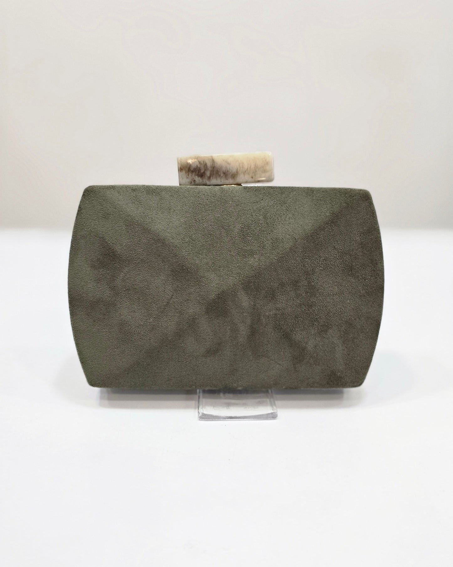 Clutch antelina