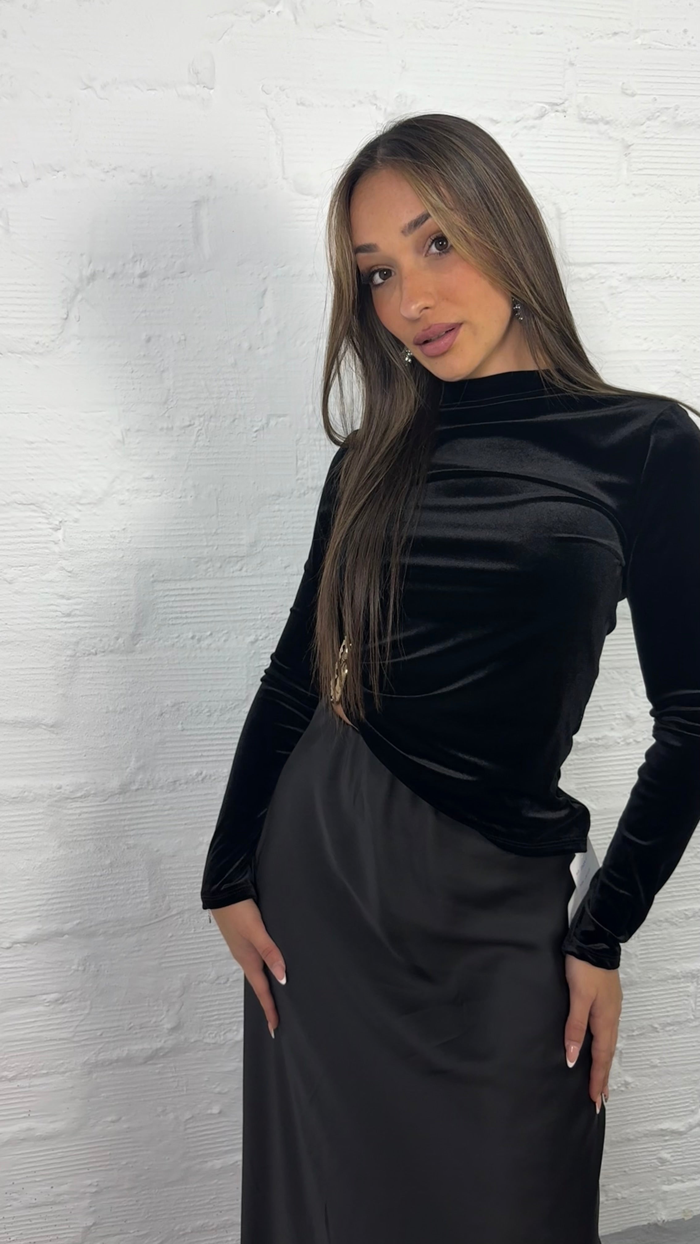 Camiseta asimétrica terciopelo