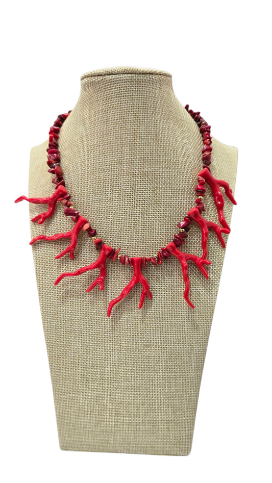 Collar coral sencillo