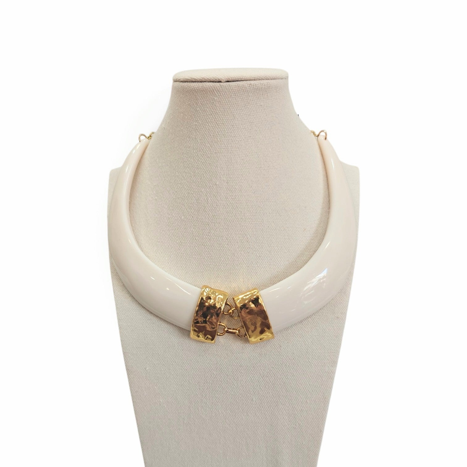 Collar Colmillos